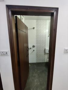 Bathroom Image of 900 Sq.ft 2 BHK Builder Floor for rent in Vasundhara Ghaziabad for Rs. 17000