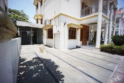 Image of 2527 Sq.ft 4 BHK Independent House for rent in Nava Naroda, Ahmedabad for Rs. 48000