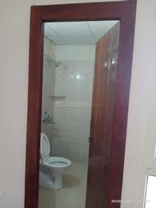 Bathroom Image of 750 Sq.ft 3 BHK Apartment / Flat for rent in Terra Lavinium, Sector 75 Faridabad for Rs. 28000