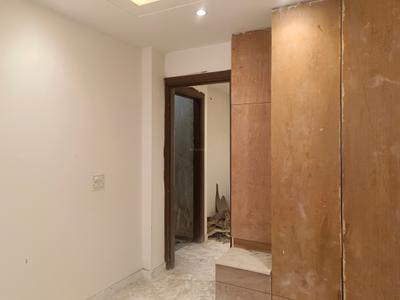 Bedroom Image of 1000 Sq.ft 3 BHK Builder Floor for sale in Pitampura New Delhi for Rs. 11000000