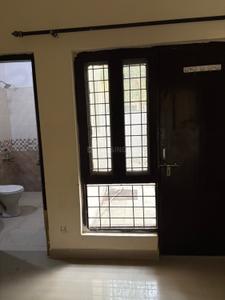 Bedroom Image of 1850 Sq.ft 4 BHK Independent House for rent in Sector 72 Noida for Rs. 40000