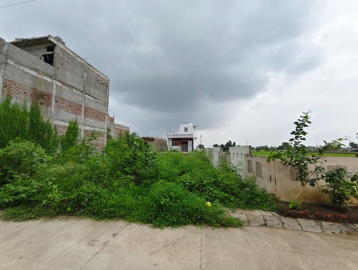 Aarone County Walk Plots Main Image 1