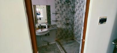 Bathroom Image of 1300 Sq.ft 3 BHK Builder Floor for rent in Madurdaha Kolkata for Rs. 27000