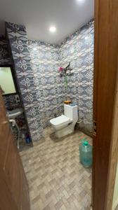 Bathroom Image of 600 Sq.ft 2 BHK Builder Floor for rent in Mayur Vihar Phase 3 New Delhi for Rs. 7500