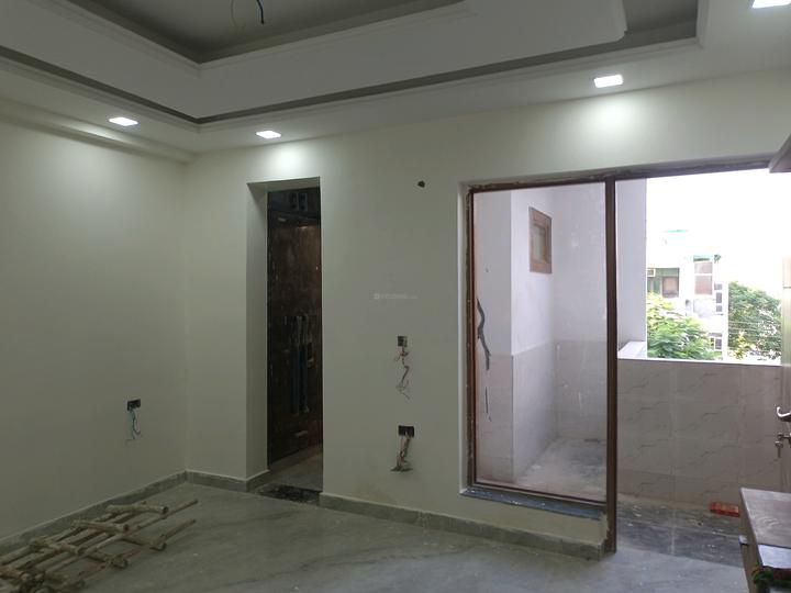 Independent Builder Floor Main Image 1