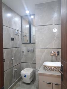 Common Bathroom Image of 1000 Sq.ft 3 BHK Builder Floor for sale in Uttam Nagar New Delhi for Rs. 7500000