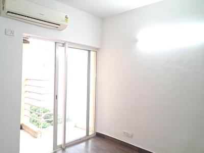 Bedroom Image of 924 Sq.ft 2 BHK Apartment / Flat for sale in Paras Tierea, Sector 137 Noida for Rs. 8000000