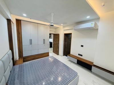 Bedroom Image of 2340 Sq.ft 4 BHK Apartment / Flat for rent in Swagat Agacia, Sargasan Gandhinagar for Rs. 60000