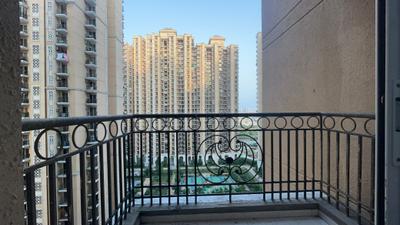Image of 1090 Sq.ft 3 BHK Apartment / Flat for rent in Prateek Grand City, Siddharth Vihar, Ghaziabad for Rs. 30000