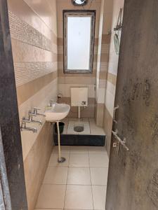 Bathroom Image of 450 Sq.ft 1 BHK Builder Floor for rent in Electricity Board Area Kota for Rs. 7500