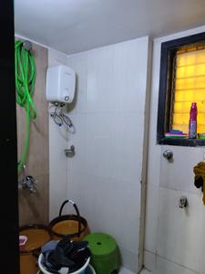 Common Bathroom Image of 530 Sq.ft 1 BHK Apartment / Flat for rent in Bhoomi Acres, Hiranandani Estate Thane for Rs. 18000