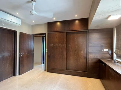 Bedroom Image of 1500 Sq.ft 3 BHK Apartment / Flat for sale in Prabhadevi Mumbai for Rs. 60000000