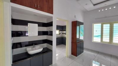 Image of 750 Sq.ft 2 BHK Independent House for sale in Alangad, Kochi for Rs. 4000000