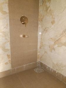 Common Bathroom Image of 780 Sq.ft 1 BHK Apartment / Flat for sale in Tharwanis Sky View, Kharghar Navi Mumbai for Rs. 7500000