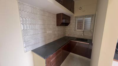 Kitchen Image of 950 Sq.ft 2 BHK Apartment / Flat for rent in Singasandra Bengaluru for Rs. 35000