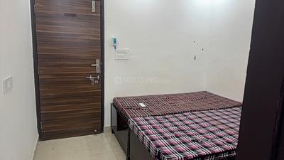 Bedroom Image of 650 Sq.ft 1 BHK Independent House for rent in Patel Nagar New Delhi for Rs. 18000