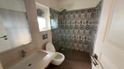 Image of 1500 Sq.ft 3.5 BHK Apartment / Flat for sale in Kanakia Paris, Bandra East, Mumbai for Rs. 59000000
