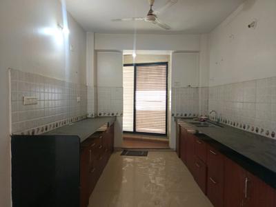 Kitchen Image of 2200 Sq.ft 4 BHK Apartment / Flat for rent in Wanowrie Pune for Rs. 55000