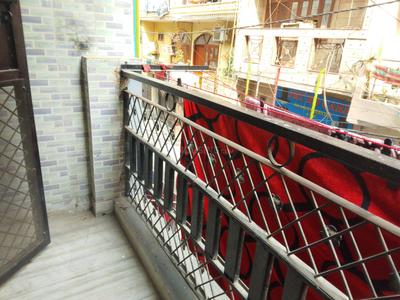 Balcony Image of 650 Sq.ft 1 BHK Builder Floor for rent in Dwarka Mor New Delhi for Rs. 11500