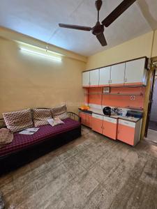 Bedroom Image of 610 Sq.ft 1 BHK Apartment / Flat for rent in Kandivali East Mumbai for Rs. 25000