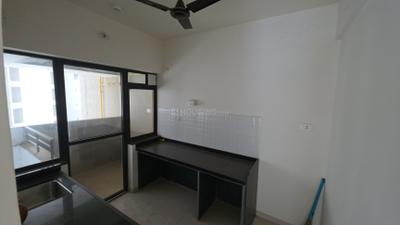 Kitchen Image of 1400 Sq.ft 3 BHK Apartment / Flat for sale in Shapoorji Pallonji Yahavi Tower 1 Oak, Bavdhan Pune for Rs. 9000000