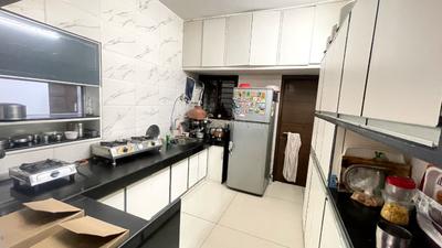 Kitchen Image of 1800 Sq.ft 3 BHK Apartment / Flat for sale in Century Tower, Bodakdev Ahmedabad for Rs. 15100000