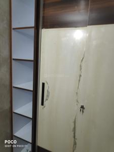 Bedroom Image of 1785 Sq.ft 3 BHK Apartment / Flat for rent in Pandav Nagar Ghaziabad for Rs. 25000