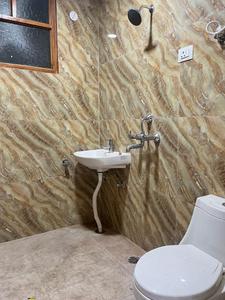 Bathroom Image of 1200 Sq.ft 2 BHK Apartment / Flat for sale in General Ganj Kanpur for Rs. 4000000