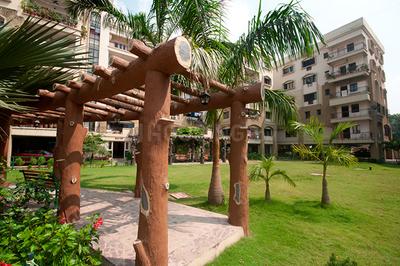 Image of 1900 Sq.ft 4 BHK Apartment / Flat for sale in Space Clubtown Enclave, Chinar Park, Kolkata for Rs. 16000000