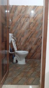 Bathroom Image of 150 Sq.ft 1 RK Independent House for rent in Gomtipuram Villas, Gomti Nagar Lucknow for Rs. 13000