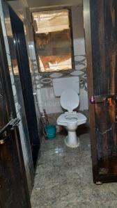 Bathroom Image of 428 Sq.ft 1 BHK Apartment / Flat for sale in Grant Road Mumbai for Rs. 15000000