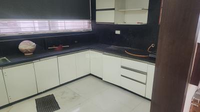 Kitchen Image of 2850 Sq.ft 4 BHK Apartment / Flat for sale in Jhaveri Silver Lake Vista, New Rani Bagh Indore for Rs. 28000000