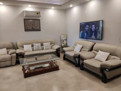 Hall Image of 4500 Sq.ft 4 BHK Builder Floor for sale in HUDA Plot Sector 31, Sector 31 Gurgaon for Rs. 40000000