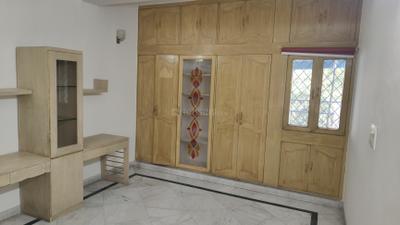 Bedroom Image of 2400 Sq.ft 5 BHK Apartment / Flat for rent in DDA Flats Munirka, Munirka New Delhi for Rs. 81000