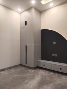 Bedroom Image of 1800 Sq.ft 3 BHK Builder Floor for sale in Paschim Vihar New Delhi for Rs. 38000000