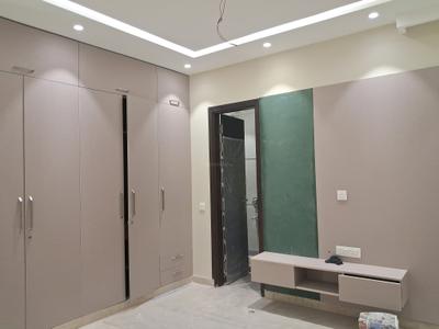 Bedroom Image of 1800 Sq.ft 3 BHK Builder Floor for sale in Paschim Vihar New Delhi for Rs. 39200000