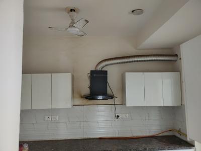 Kitchen Image of 1955 Sq.ft 3 BHK Apartment / Flat for rent in Sunworld Arista, Sector 168 Noida for Rs. 47000