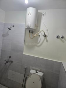 Bathroom Image of 920 Sq.ft 2 BHK Apartment / Flat for rent in DLF Woodland Heights, Bommasandra Bengaluru for Rs. 25000