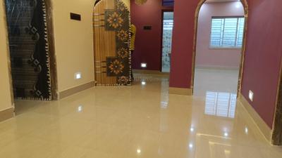 Living Room Image of 2600 Sq.ft 7 BHK Independent House for sale in Paschim Putiary Kolkata for Rs. 9500000