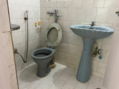 Bathroom Image of 1201 Sq.ft 2 BHK Apartment / Flat for rent in Goel Ganga Siddharth Ganga, Kalyani Nagar Pune for Rs. 45000