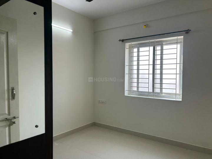 falcon nests Bedroom 1