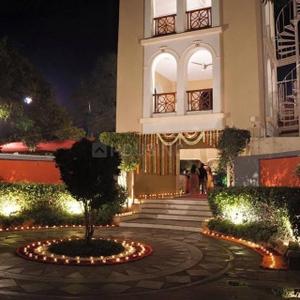 Balcony Image of 14000 Sq.ft 5 BHK Villa for sale in Ambli Ahmedabad for Rs. 450000000