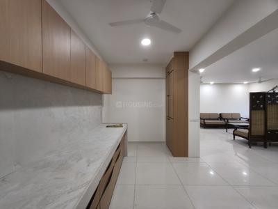 Kitchen Image of 2334 Sq.ft 3 BHK Apartment / Flat for rent in Shivalik Green View, Shantigram Ahmedabad for Rs. 85000