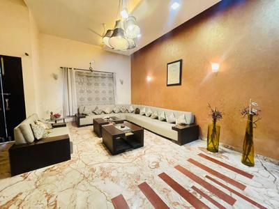 Bedroom Image of 8500 Sq.ft 6 BHK Independent House for sale in Gomti Nagar Lucknow for Rs. 85000000