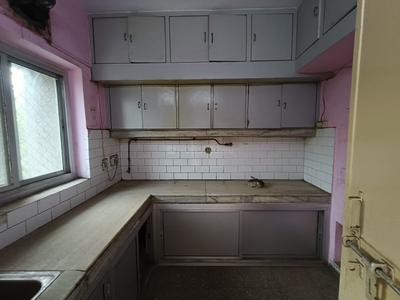 Kitchen Image of 1300 Sq.ft 3 BHK Apartment / Flat for sale in Shubham Apartments, Patparganj New Delhi for Rs. 22500000