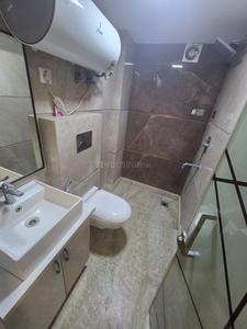 Bathroom Image of 280 Sq.ft 1 RK Studio for rent in  Dayanand Colony RWA, Lajpat Nagar New Delhi for Rs. 26000
