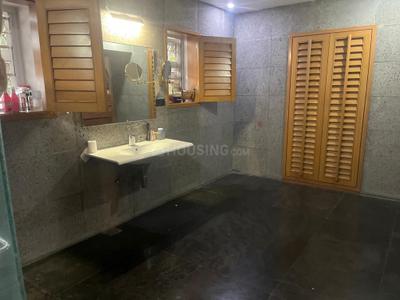 Bathroom Image of 3500 Sq.ft 3 BHK Villa for sale in Clover Hills, Mohammed Wadi Pune for Rs. 40000000