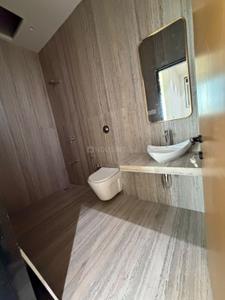 Bathroom Image of 2400 Sq.ft 3 BHK Apartment / Flat for sale in Matunga East Mumbai for Rs. 130000000