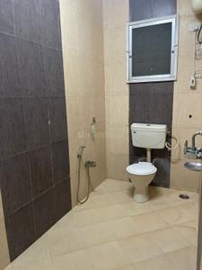 Bathroom Image of 1500 Sq.ft 2 BHK Apartment / Flat for sale in Jai Mata Nivan, Khar West Mumbai for Rs. 23000000