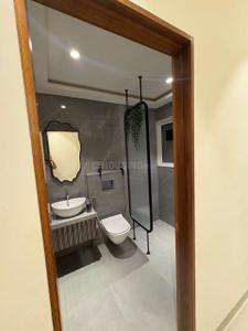 Image of 2200 Sq.ft 4 BHK Apartment / Flat for sale in Shapoorji NP, Kandivali East, Mumbai for Rs. 68000000